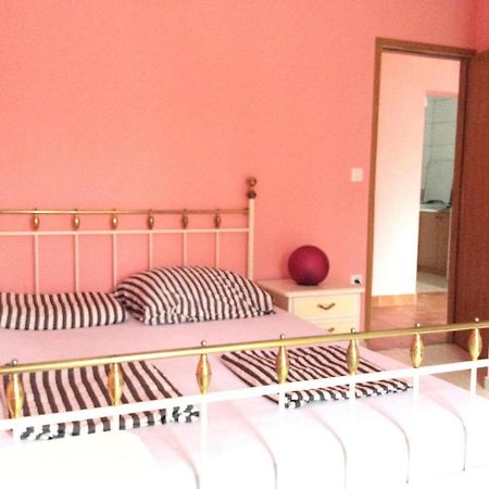 Yellow House Experience Aparthotel Pag Island Kültér fotó