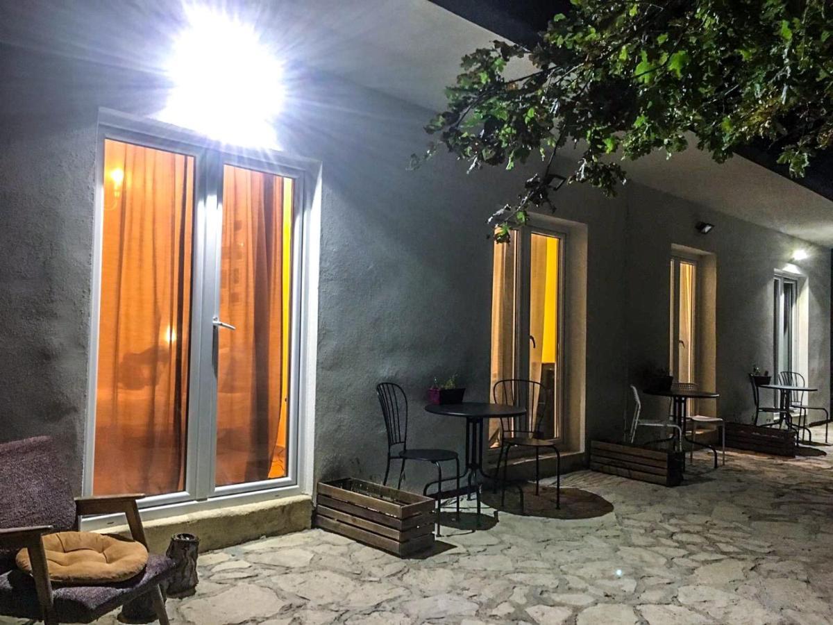 Yellow House Experience Aparthotel Pag Island Kültér fotó