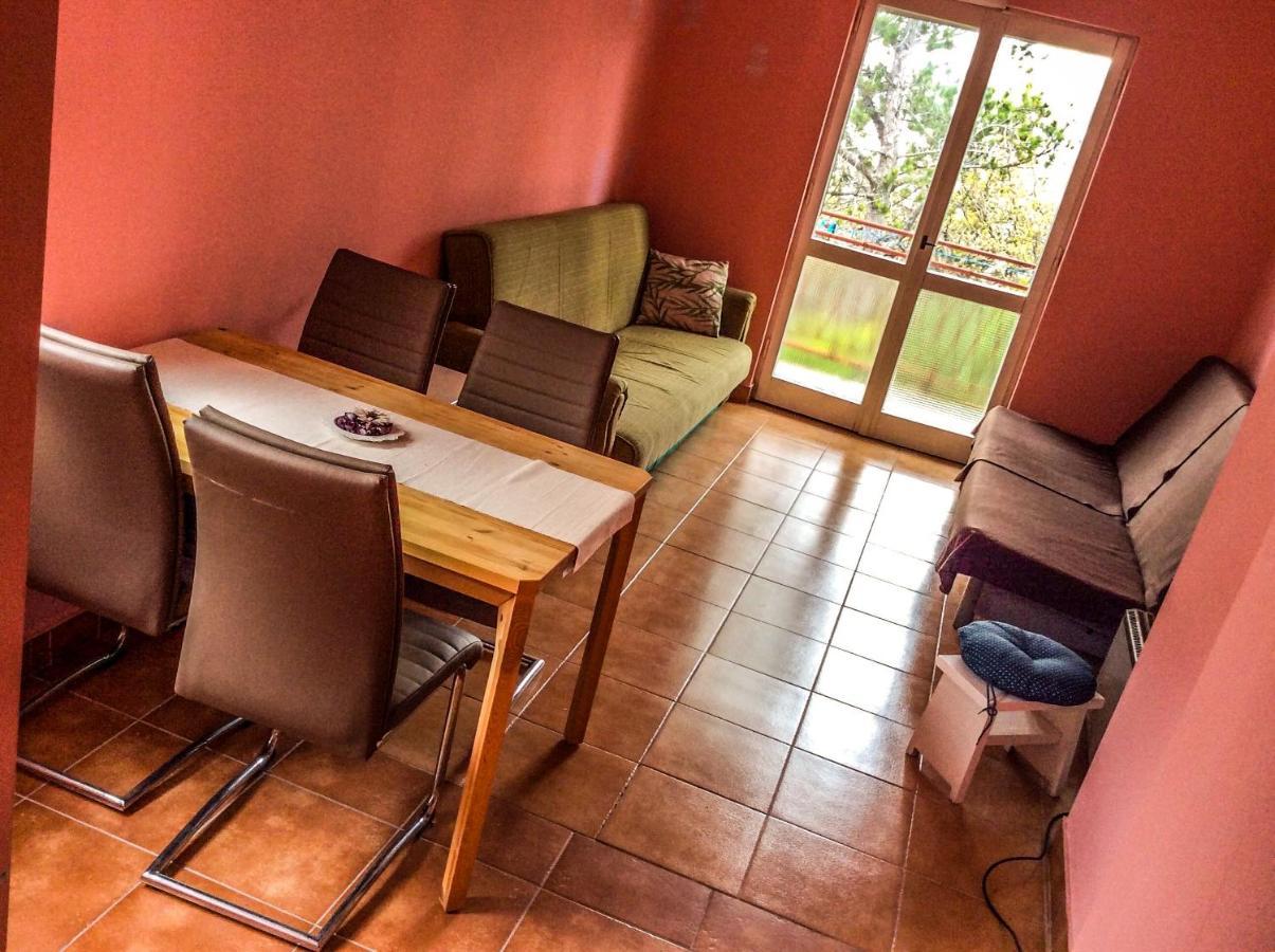 Yellow House Experience Aparthotel Pag Island Kültér fotó